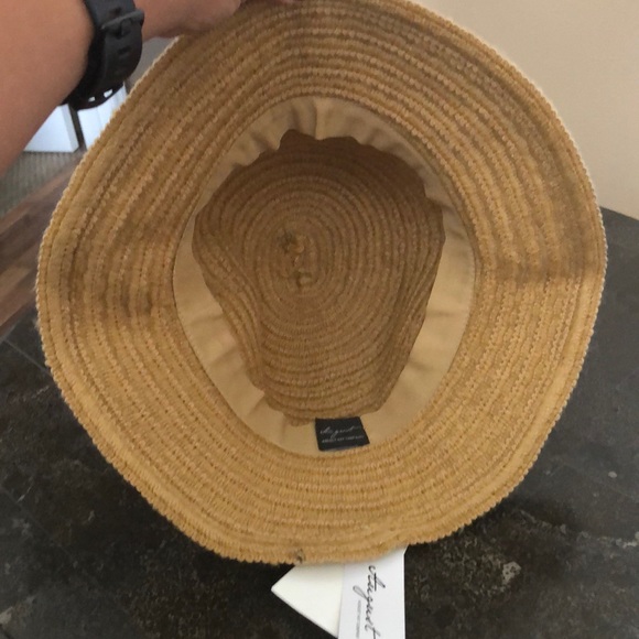 August Cloche Hat - Picture 2 of 4